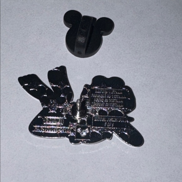 Disney MUPPETS KERMIT THE FROG GREEN STORY PIN - Hidden Mickey 2025 World Wave B - Picture 2 of 5